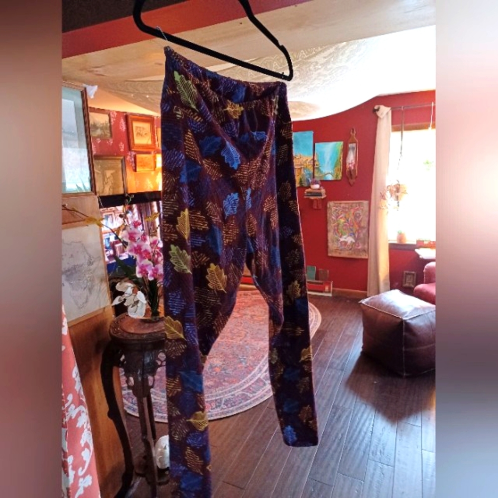 Autumn leaf leggings